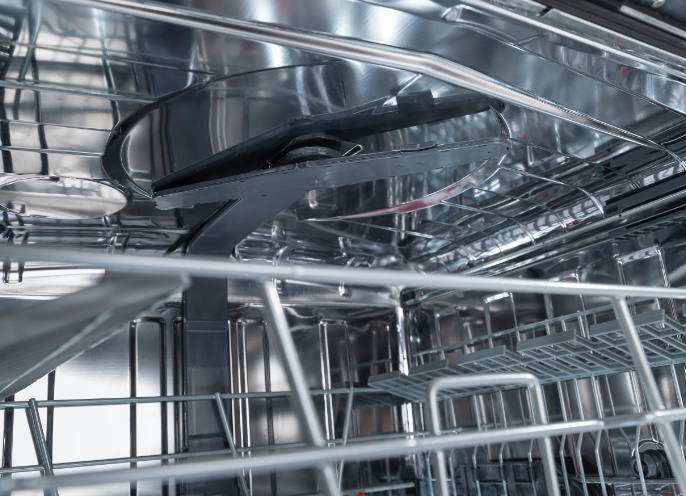 Hisense Freestanding Dishwasher HS661C60X - Top Spray Arm
