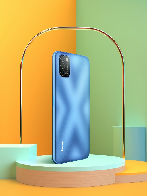 Hisense E50 - Lifestyle image1