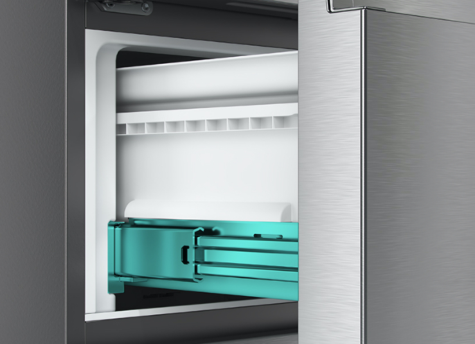 Hisense RM-63WC Refrigerator - Metal Glide Drawers