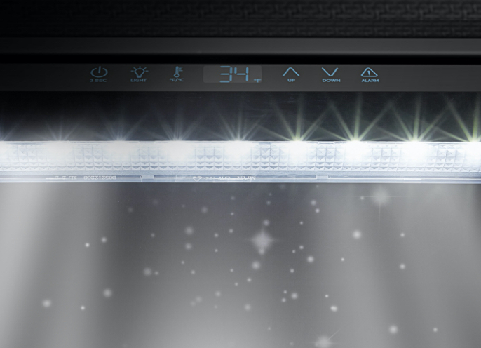 Hisense JC-138YB Can Beverage Cabinet - LED Light